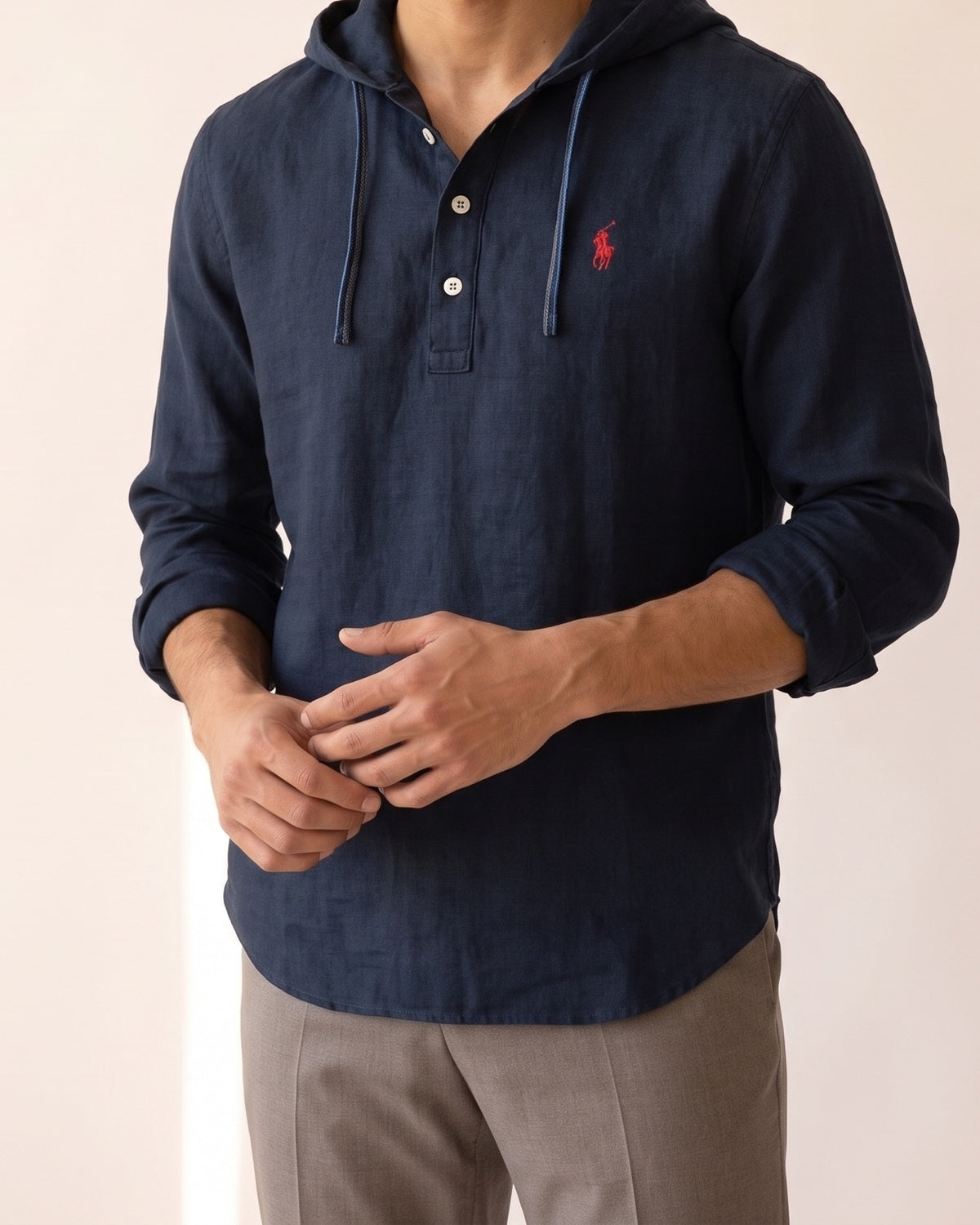 Proporzioni da abbinare di Camicia con Cappuccio in Lino Premium