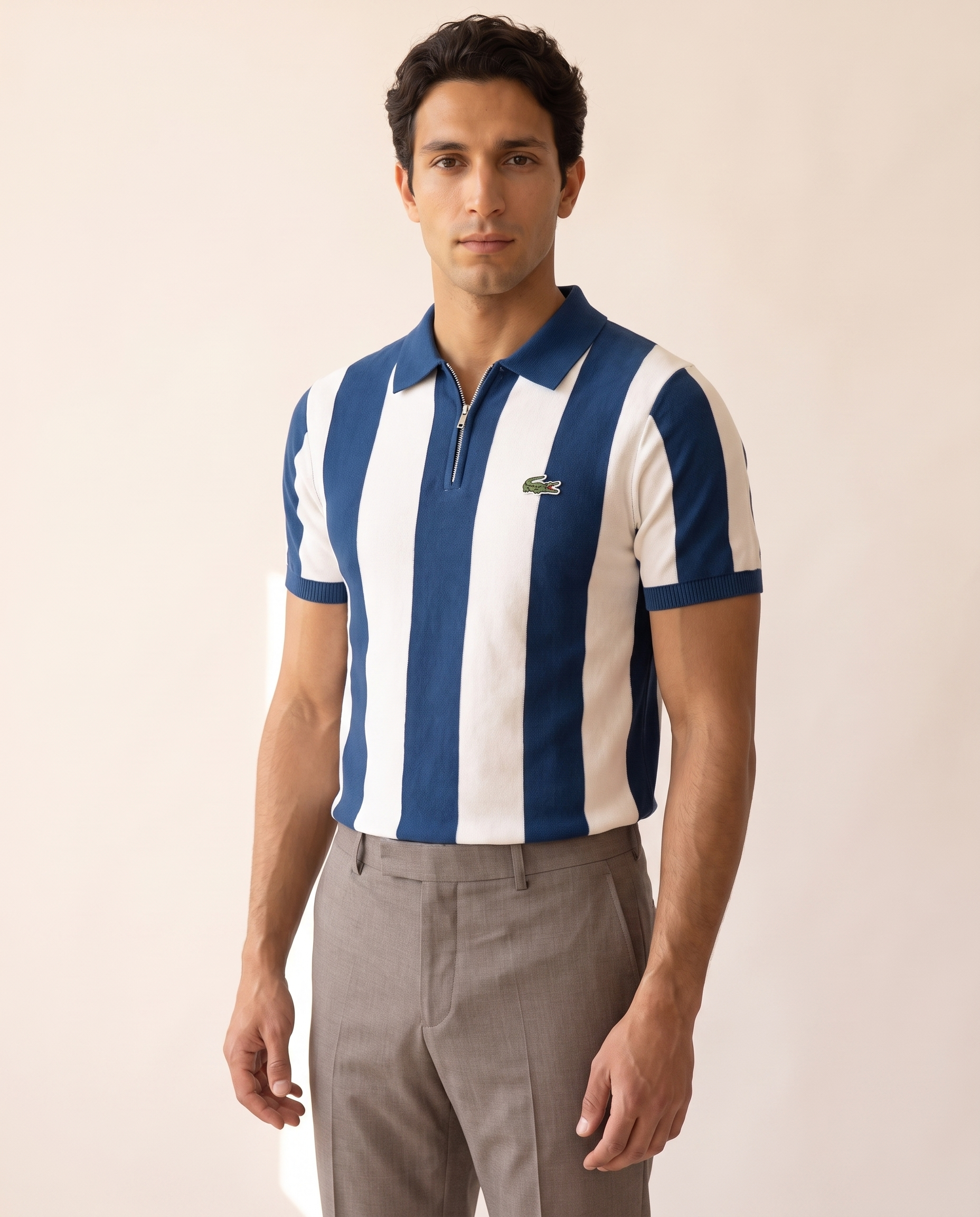 Modello indossa Polo a Righe Vintage – foto studio Bellevaria