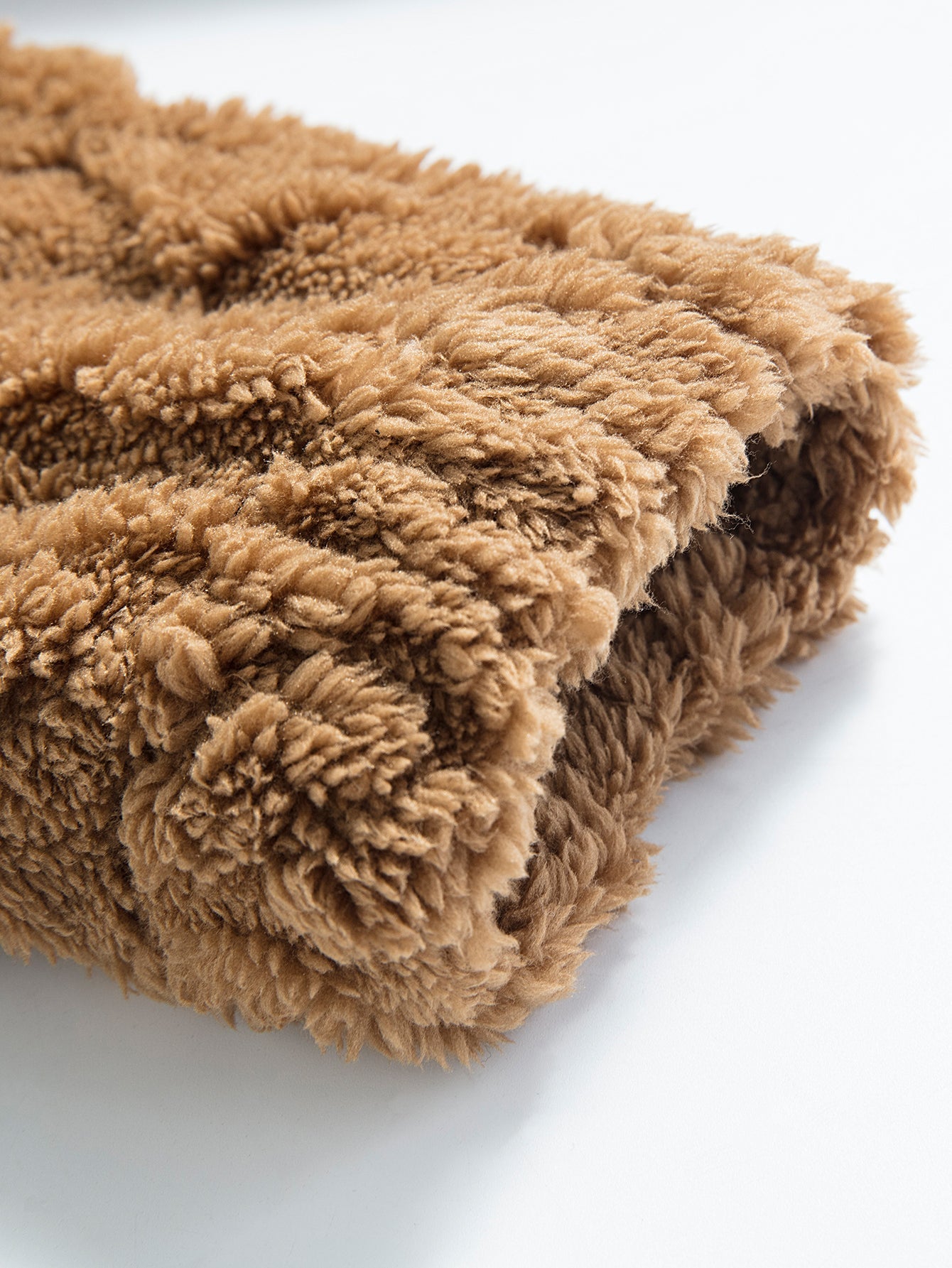 Felpa con Cappuccio in Teddy Jacquard Geometrico