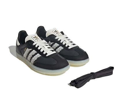 Scarpe da ginnastica classiche in pelle nera per donna