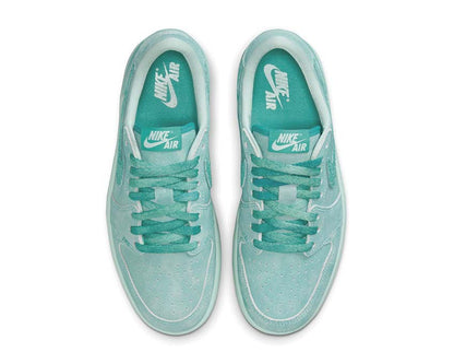 Scarpa bassa retrò in pelle e tessuto colore verde acqua slavato