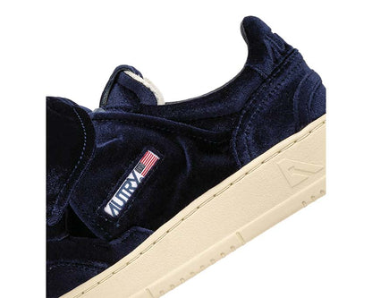 Scarpa Bassa da Donna in Velluto