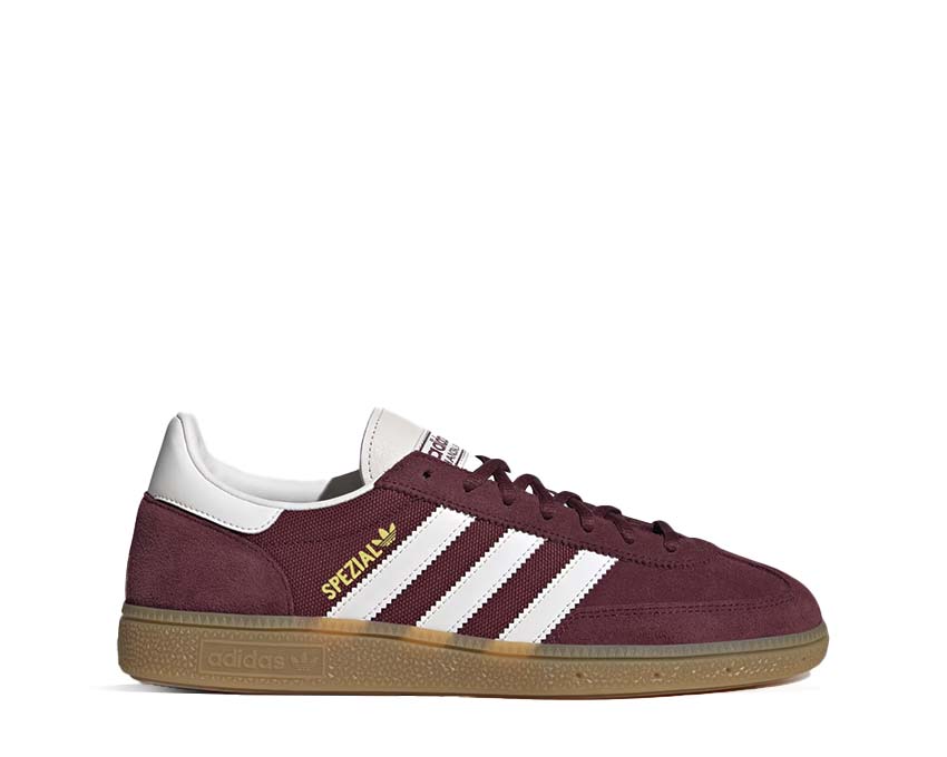 Scarpe da ginnastica per pallamano in colore rosso scuro.
