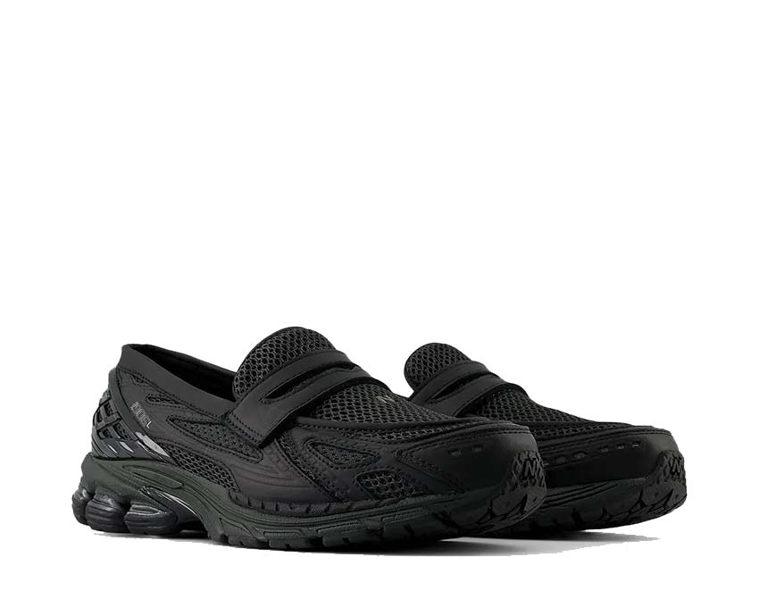 Scarpe sportive nere modello 1906L