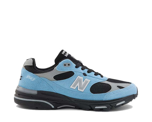 Scarpe da corsa in pelle e tessuto, realizzate negli Stati Uniti, colore blu marino.