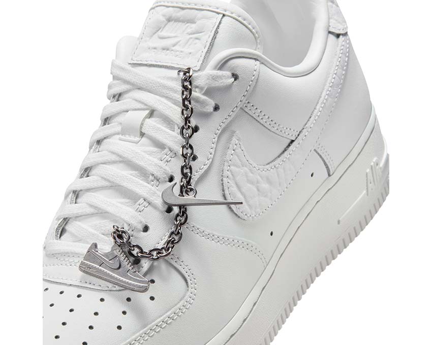 Scarpe da ginnastica basse da donna in pelle bianca
