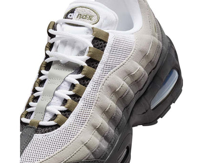 Scarpe da ginnastica donna in stile retrò con ammortizzazione ad aria, colore verde oliva.