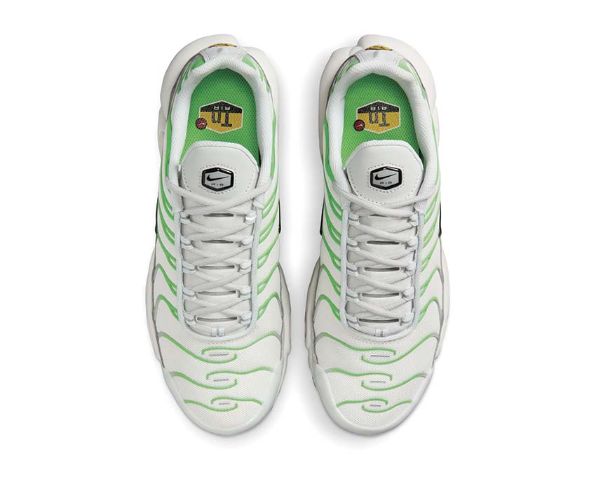 Scarpe da ginnastica da donna con ammortizzazione ad aria, colore verde acceso.