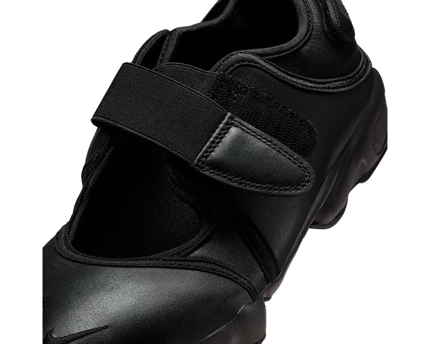 Scarpa sportiva da donna con design aperto e colore nero