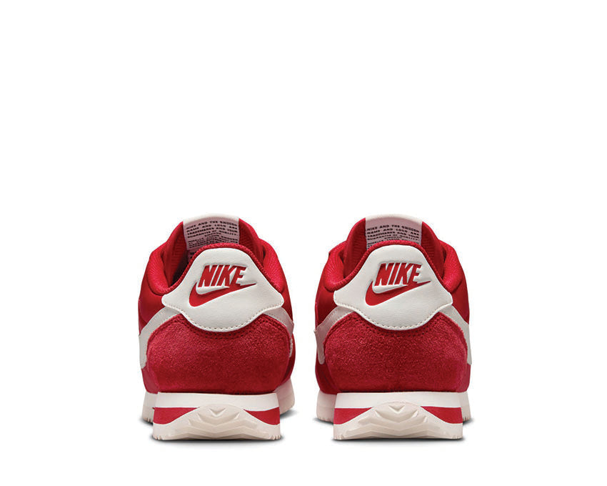 Scarpe da ginnastica da donna in rosso acceso