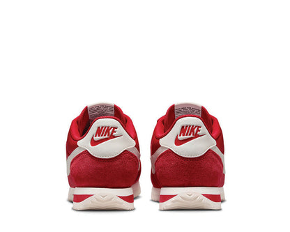 Scarpe da ginnastica da donna in rosso acceso