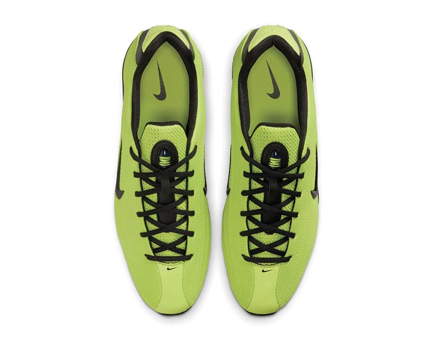Scarpe da ginnastica con ammortizzazione a molle, colore cibernetico.