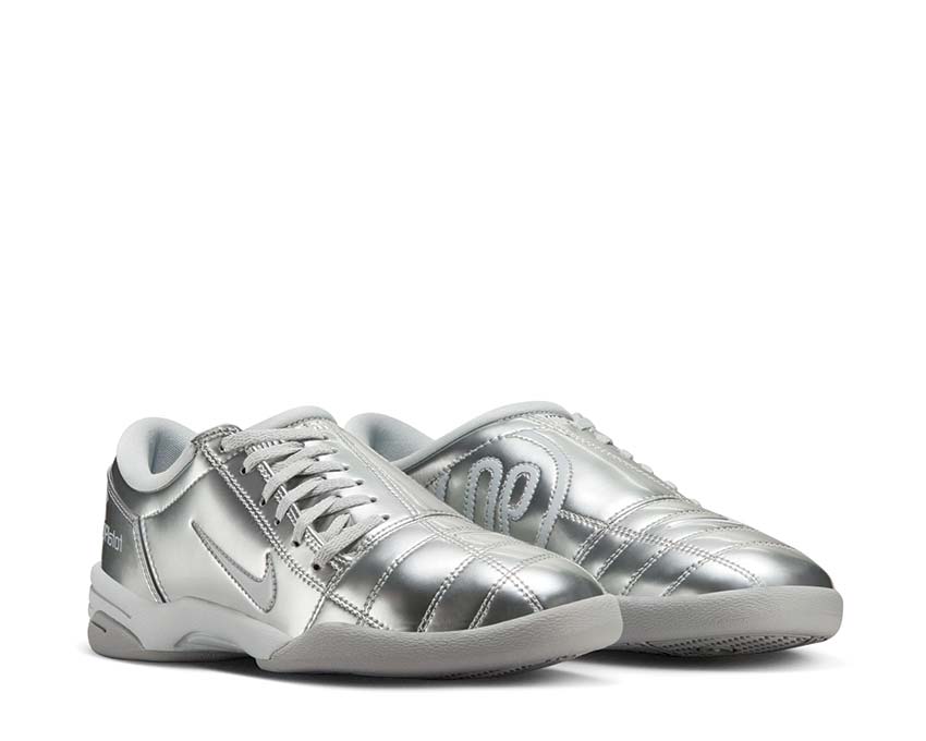 Scarpe da calcio in platino metallico per donna Total 90