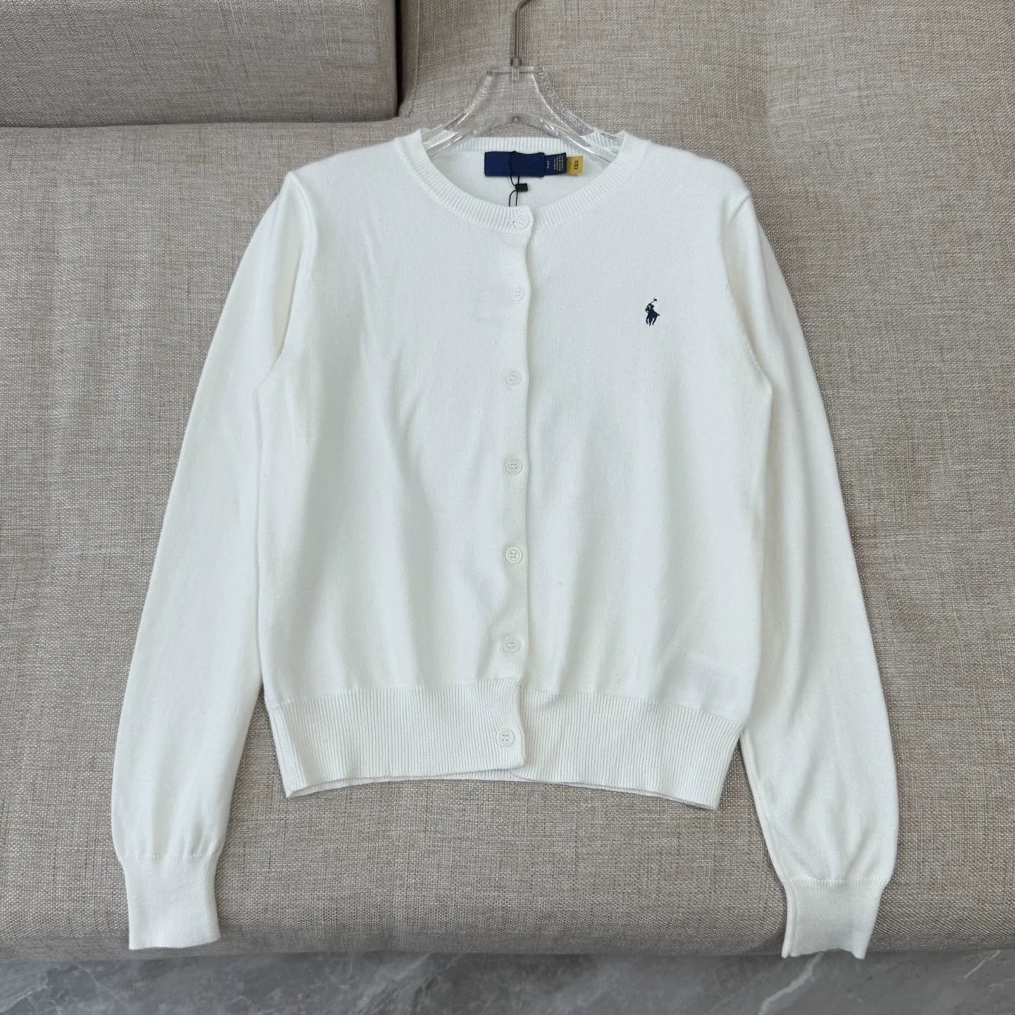 Cardigan Donna in Maglia Morbida con Bottoni