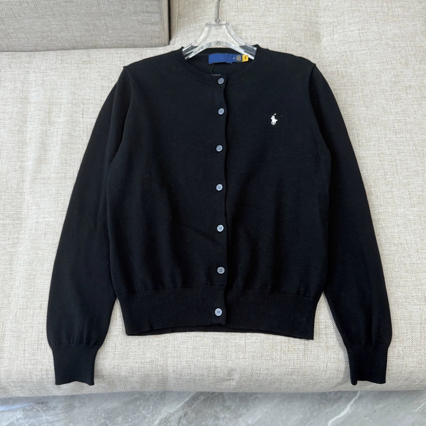 Cardigan Donna in Maglia Morbida con Bottoni