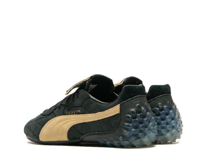 Scarpa sportiva in pelle nera e marrone chiaro con design elegante