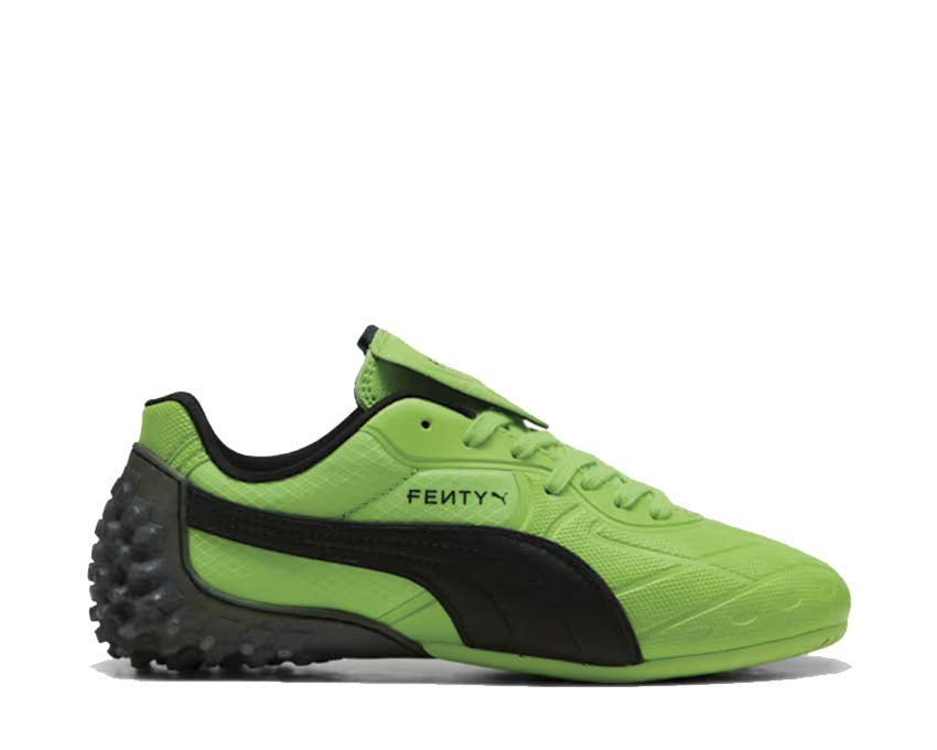 Scarpa sportiva in pelle verde con design moderno e dettagli esclusivi.