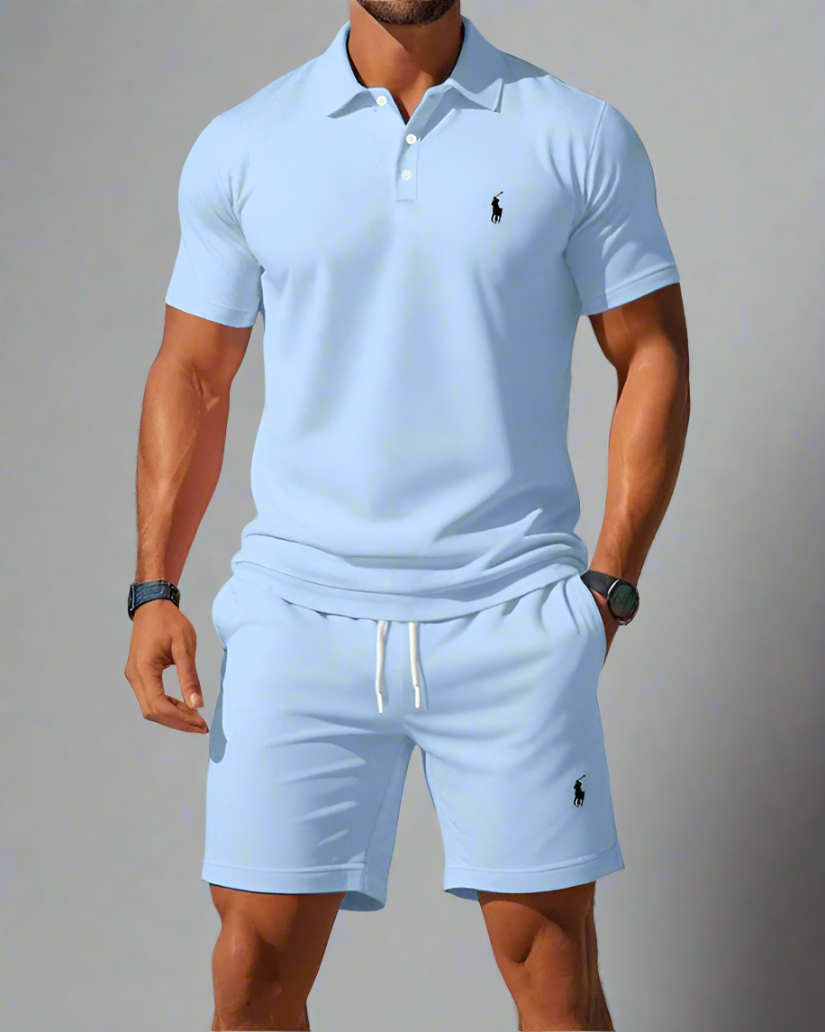 Completo polo e pantaloncini azzurro da uomo
