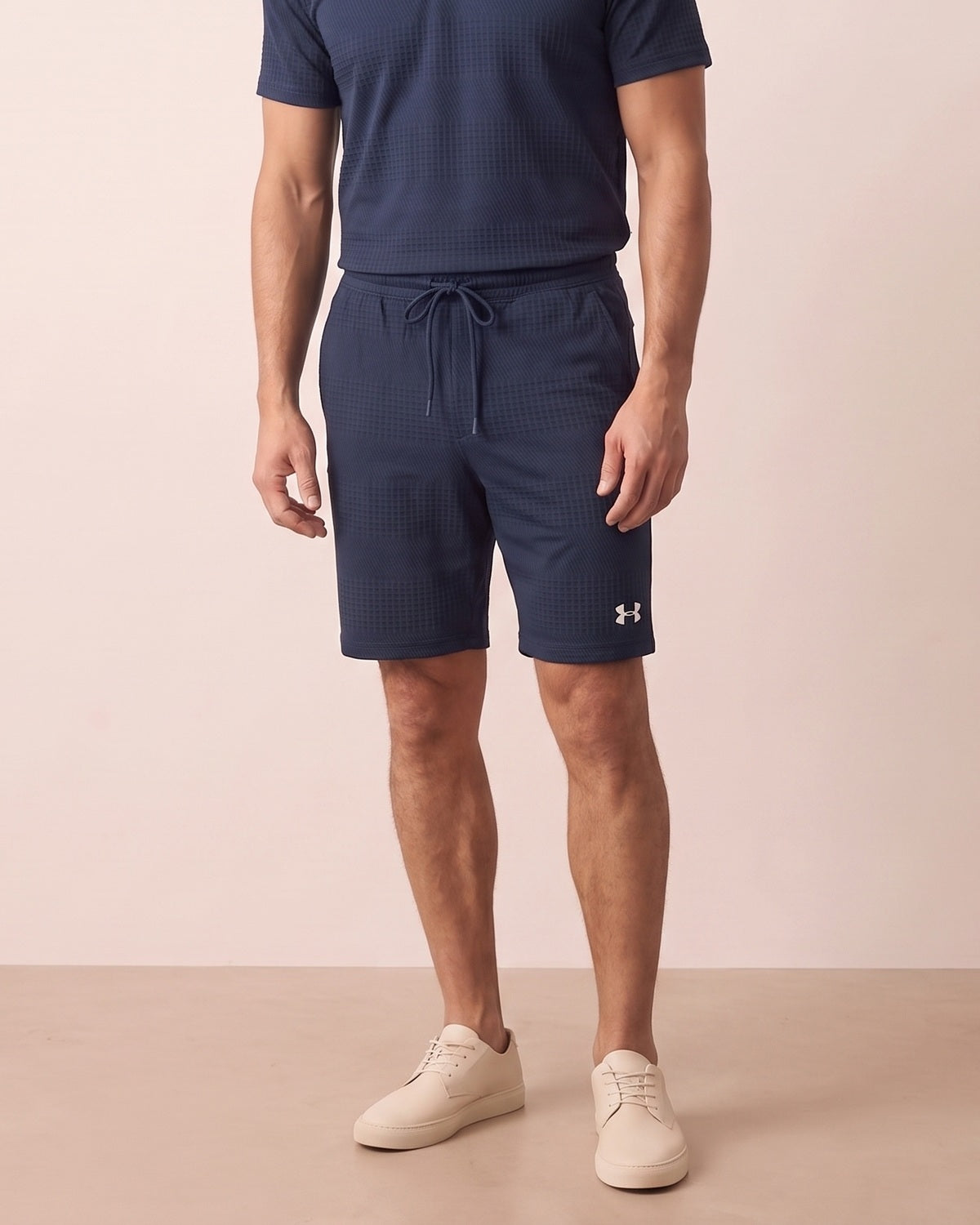 Il coordinato nel suo insieme di Completo Camicia con Colletto Casual