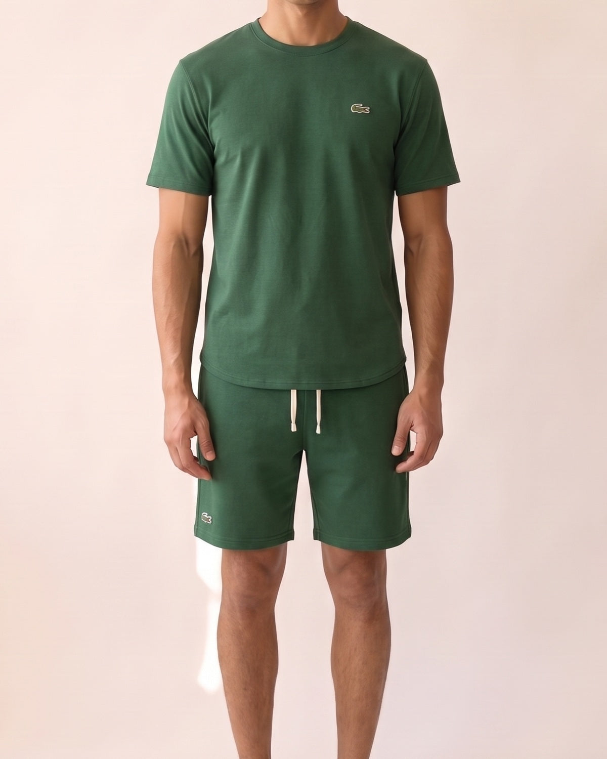 La parte superiore di Completo T-Shirt e Pantaloncini Performance Estivo