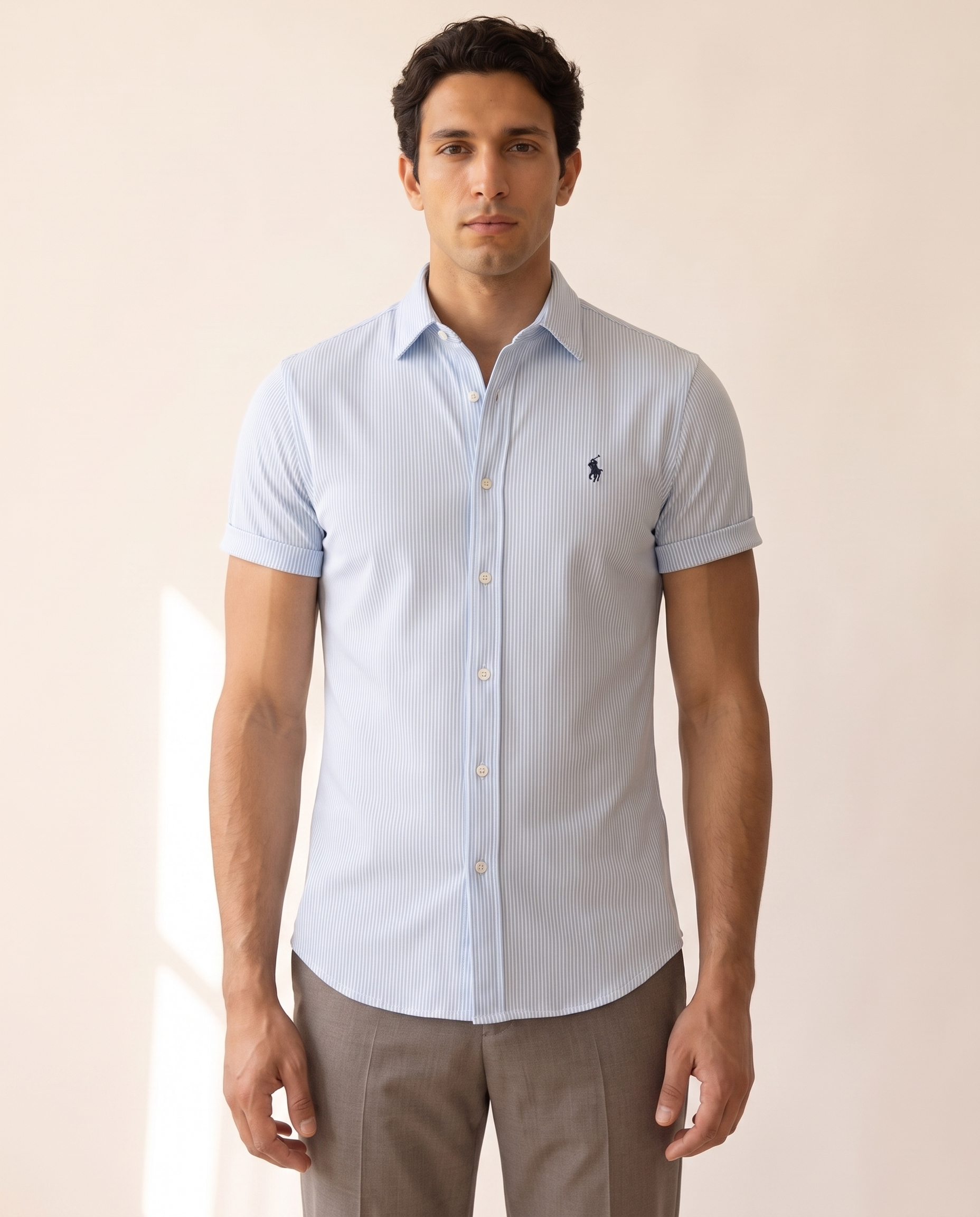 Modello indossa Camicia Estiva da Uomo | Ralph Lauren – foto studio Bellevaria