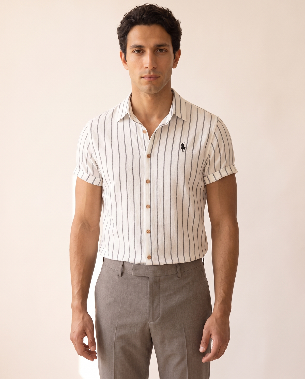 Modello indossa Camicia RL Signature — Edizione Limitata – foto studio Bellevaria