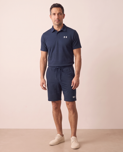Modello indossa Completo Camicia con Colletto Casual – foto studio Bellevaria
